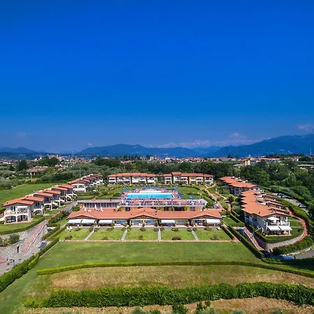 Montecolo By Wonderful Italy *