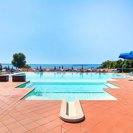 Montecolo By Wonderful Italy * Manerba del Garda