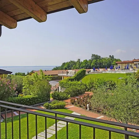 Montecolo By Wonderful Italy * Manerba del Garda